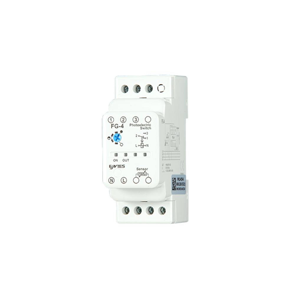 DAYLIGHT SWITCHES